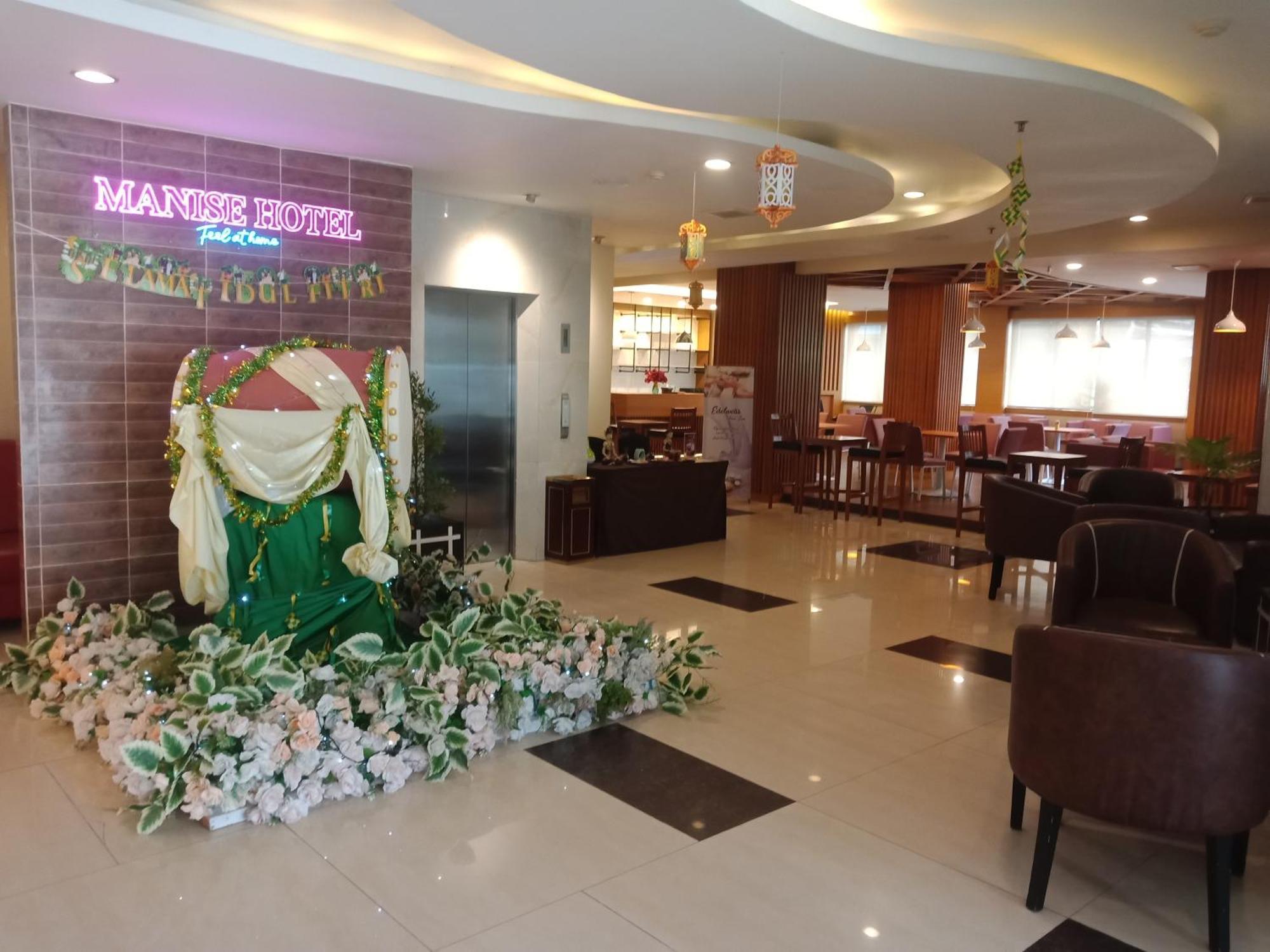 Manise Hotel Ambon Exteriér fotografie