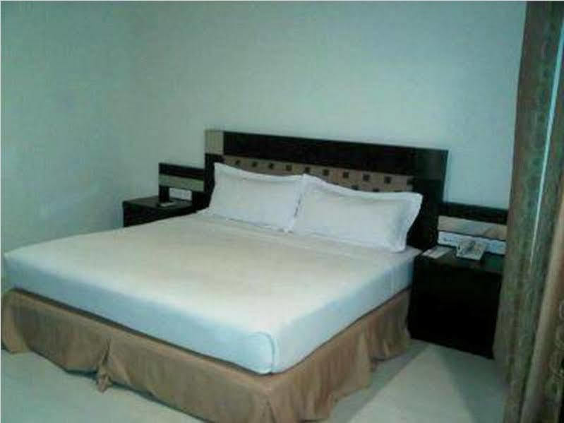 Manise Hotel Ambon Exteriér fotografie